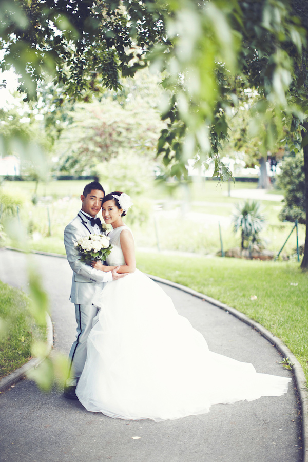 Paris destination wedding at the Westin Vendome, photo from The Mou Studio | via junebugweddings.com (46)