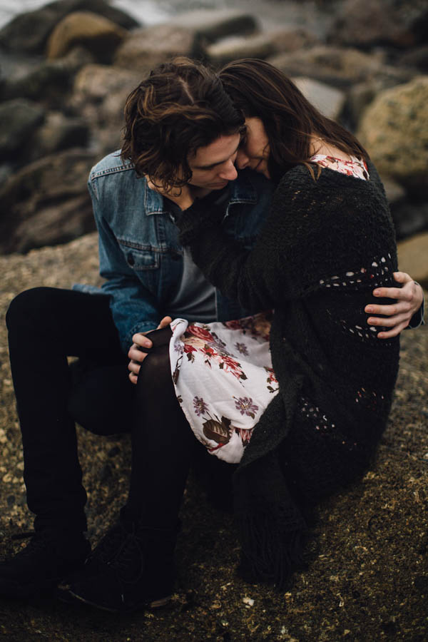 Gray-Day-Royal-Palms-Beach-Park-No-Match-Sweet-Engagement-Session-11