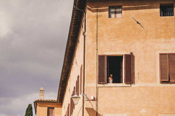 destination wedding in Sienna, Italy - photo by This Modern Love | via junebugweddings.com destination wedding in Sienna, Italy - photo by This Modern Love | via junebugweddings.com
