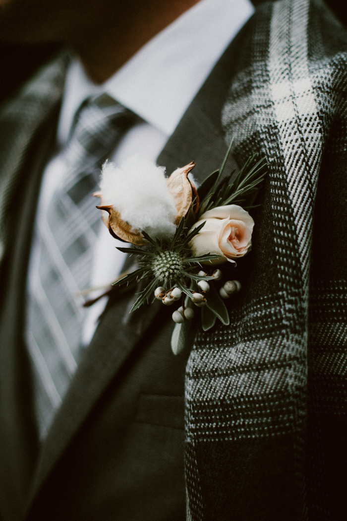 fashionably-cozy-winter-wedding-inspiration-16