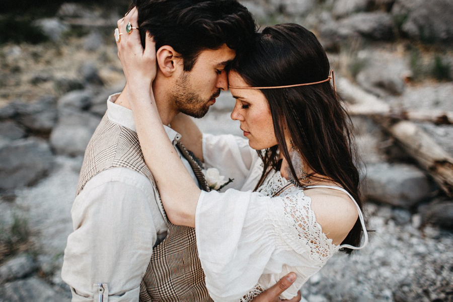 adventurous-austrian-lake-elopement-inspiration-16