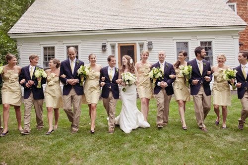 Rustic outdoor New Hampshire barn wedding - photo by Emily Delamater Photography | via junebugweddings.com Rustic outdoor New Hampshire barn wedding - photo by Emily Delamater Photography | via junebugweddings.com