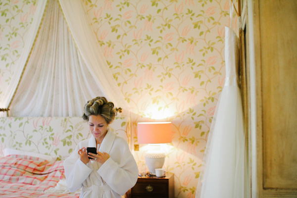 bride getting ready, photo by Sansom Photography | via junebugweddings.com bride getting ready, photo by Sansom Photography | via junebugweddings.com
