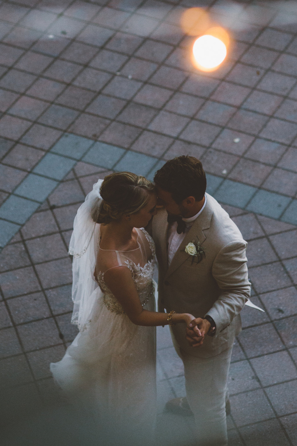 powel-crosley-estate-set-the-scene-for-this-glitzy-florida-wedding-11