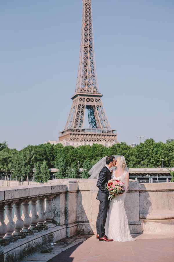 intimate destination wedding in Paris, photo by Ophelia and Romeo Photographers | via junebugweddings.com intimate destination wedding in Paris, photo by Ophelia and Romeo Photographers | via junebugweddings.com