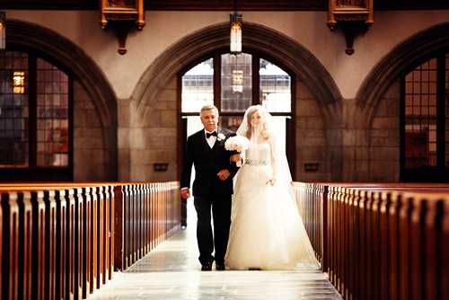 chic and stylish Chicago wedding at The Trump Hotel & Tower, photos by Olivia Leigh Photographie | via junebugweddings.com chic and stylish Chicago wedding at The Trump Hotel & Tower, photos by Olivia Leigh Photographie | via junebugweddings.com