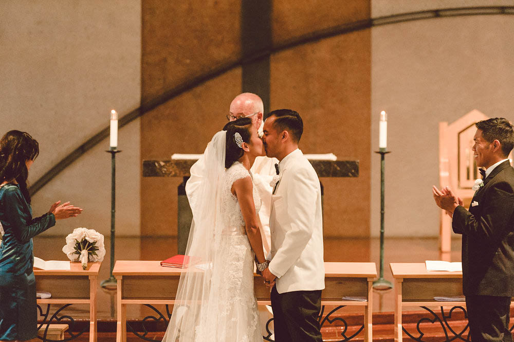 Classy-Emerald-and-Gold-Wedding-at-The-Villa-San-Juan-Capistrano (15 of 33)