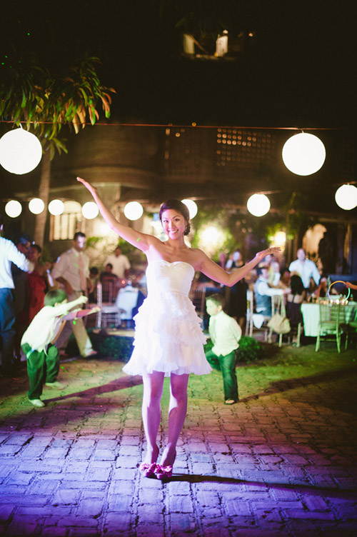beach wedding at Villa Amor in Sayulita, Mexico, photos by Jillian Mitchell beach wedding at Villa Amor in Sayulita, Mexico, photos by Jillian Mitchell