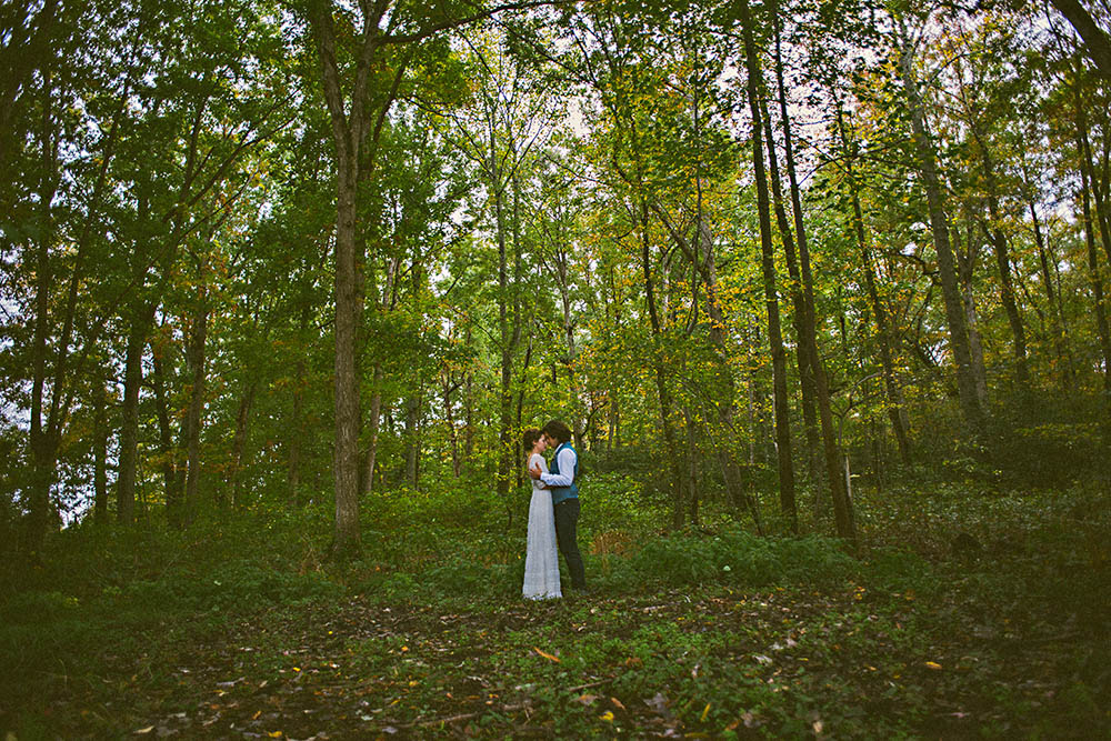 Natural-Modern-Backyard-Wedding-Virginia-Danielle-Real-Photography (21 of 34)