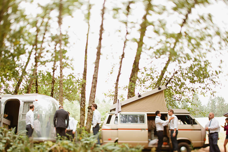 Earthy-Oregon-Wedding-at-Hornings-Hideout-Nakalan-McKay-4