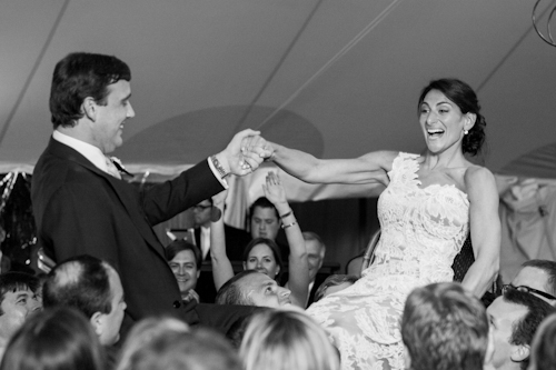 garden wedding at Inn at Windmill Lane, Amagansett, New York, with photos by Jonathan Young Weddings | via junebugweddings.com garden wedding at Inn at Windmill Lane, Amagansett, New York, with photos by Jonathan Young Weddings | via junebugweddings.com