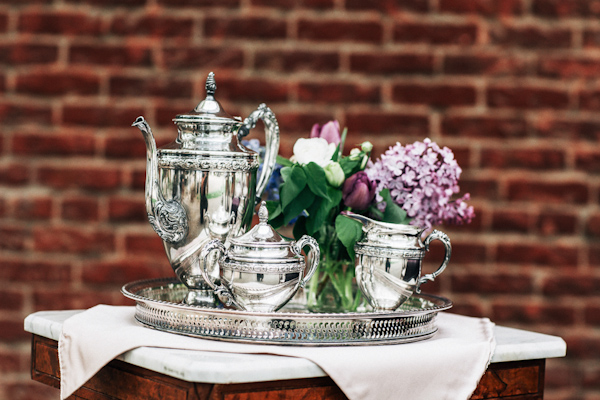 glamourous vintage plum Inspiration photo shoot from Heather Elizabeth Photography | via junebugweddings.com glamourous vintage plum Inspiration photo shoot from Heather Elizabeth Photography | via junebugweddings.com