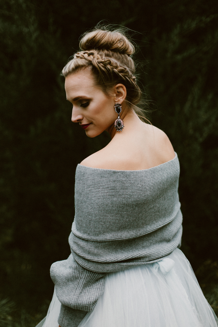 fashionably-cozy-winter-wedding-inspiration-21