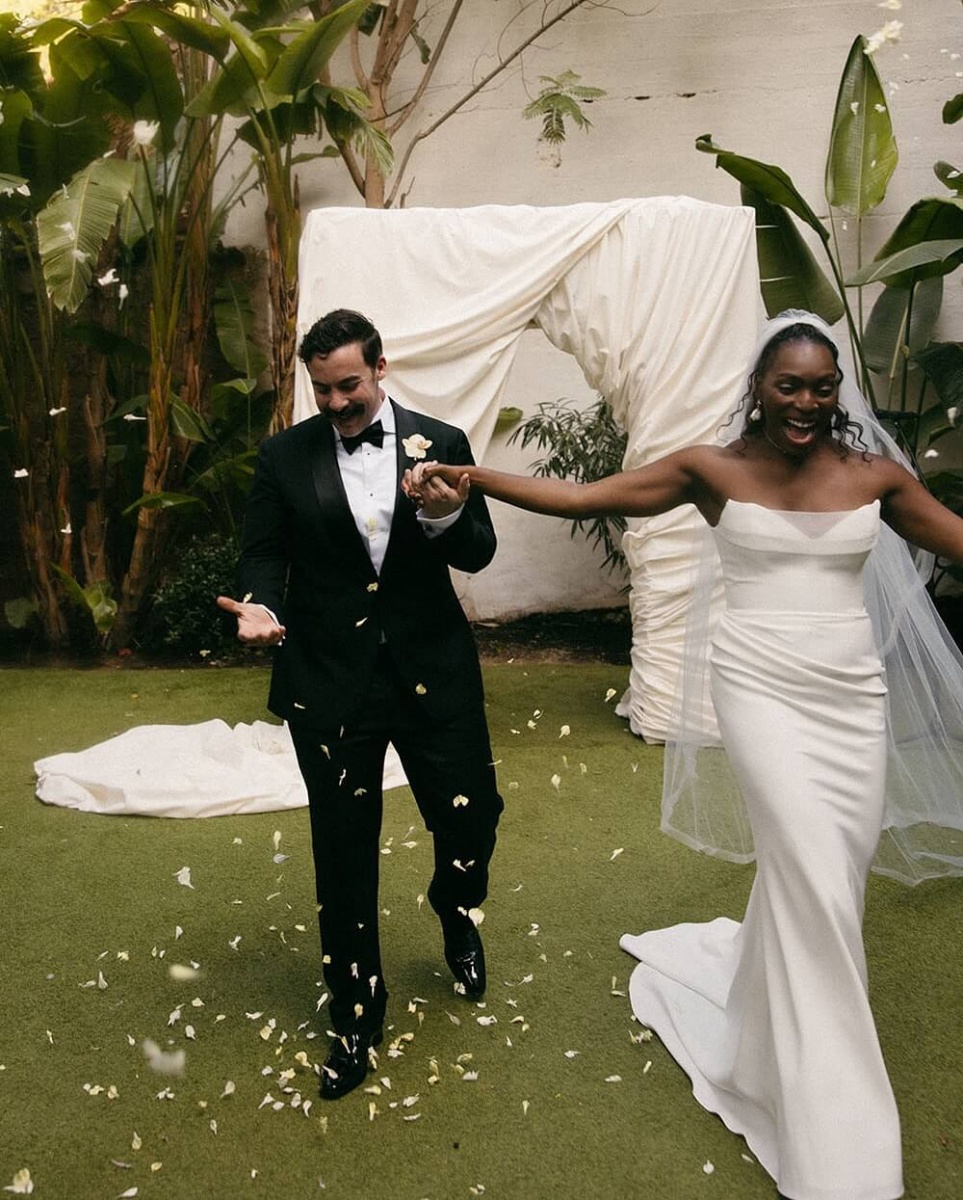 Lovely Bride Seattle - wedding bridal boutique - Seattle | Junebug Weddings