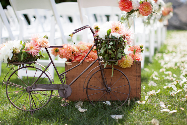 peach and cream rustic winery wedding in Naramata, BC with photos by Whitney Lane Photography | via junebugweddings.com peach and cream rustic winery wedding in Naramata, BC with photos by Whitney Lane Photography | via junebugweddings.com