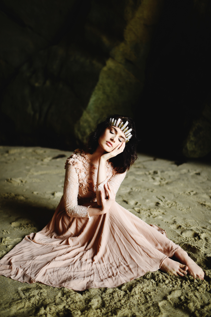 striking-laguna-beach-bridal-shoot-7