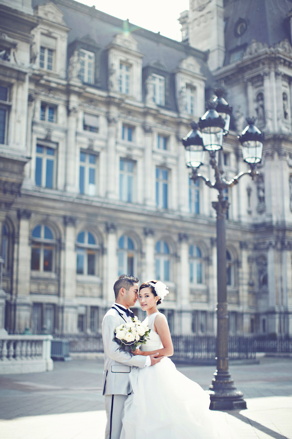 Paris destination wedding at the Westin Vendome, photo from The Mou Studio | via junebugweddings.com (37)