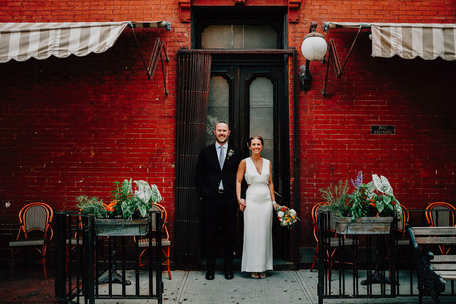 authentic-dumbo-wedding-with-natural-vibes-at-the-river-cafe-17