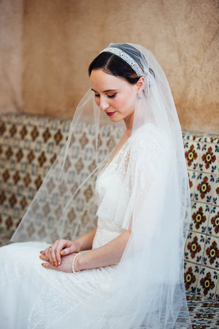 creative-sedona-wedding-in-the-tlaquepaque-arts-and-crafts-village-jane-in-the-woods-35