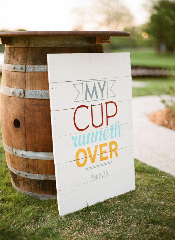 cheerful Texas wedding by Lavender Joy Weddings with photos by Taylor Lord Photography | via junebugweddings.com cheerful Texas wedding by Lavender Joy Weddings with photos by Taylor Lord Photography | via junebugweddings.com