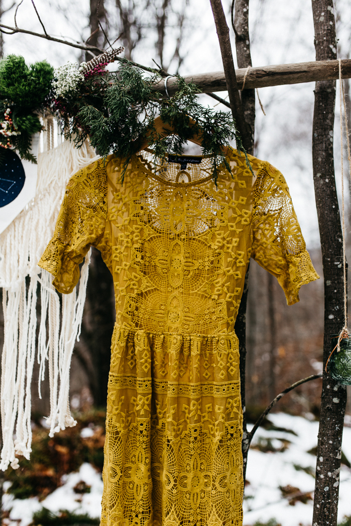 cozy-alternative-fall-wedding-inspiration-in-snowy-vermont-4