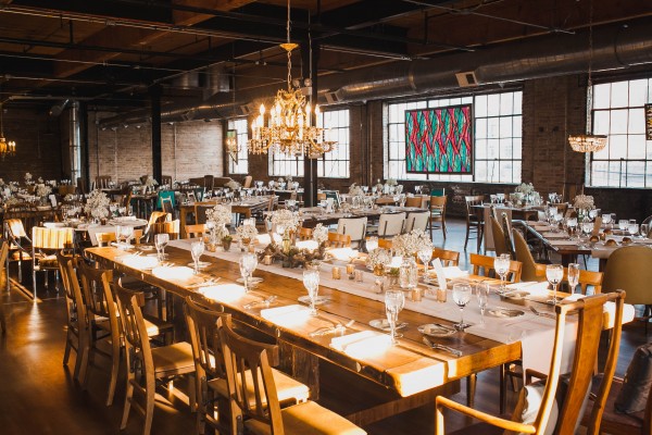 Vintage-Chicago-Wedding-at-Salvage-One-27-of-31-600x400