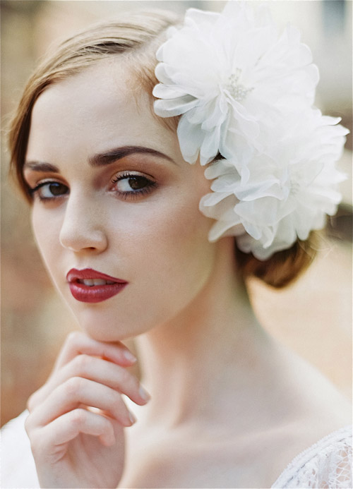 1920's inspired bridal hair accessories from Enchanted Atelier | via junebugweddings.com 1920's inspired bridal hair accessories from Enchanted Atelier | via junebugweddings.com