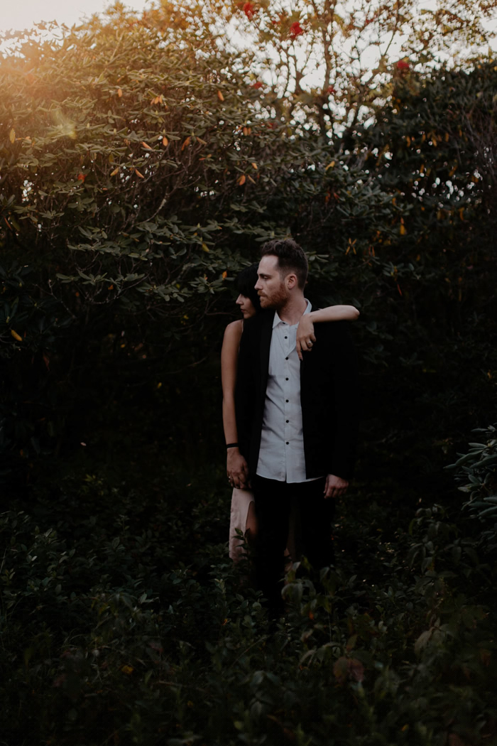this-asheville-engagement-has-sunset-views-and-plenty-of-snuggles-32
