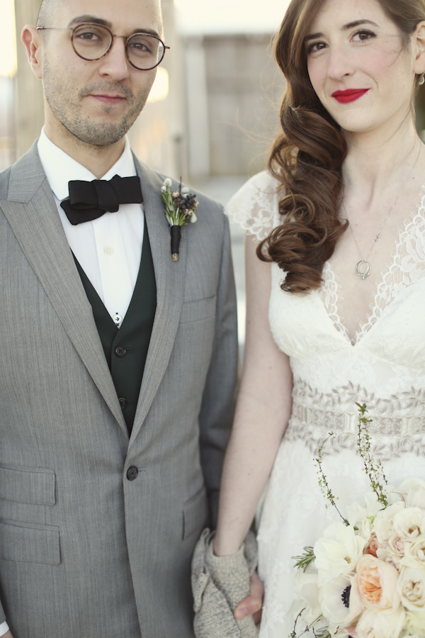 warm and cozy winter wedding, photo by Alison Conklin Photography | via junebugweddings.com warm and cozy winter wedding, photo by Alison Conklin Photography | via junebugweddings.com