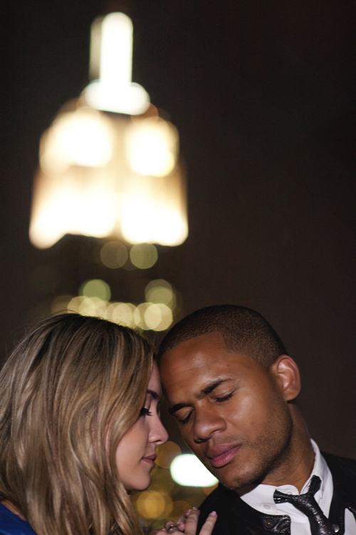I heart NYC engagement photo shoot by Jason Groupp via JuebugWeddings.com I heart NYC engagement photo shoot by Jason Groupp via JuebugWeddings.com