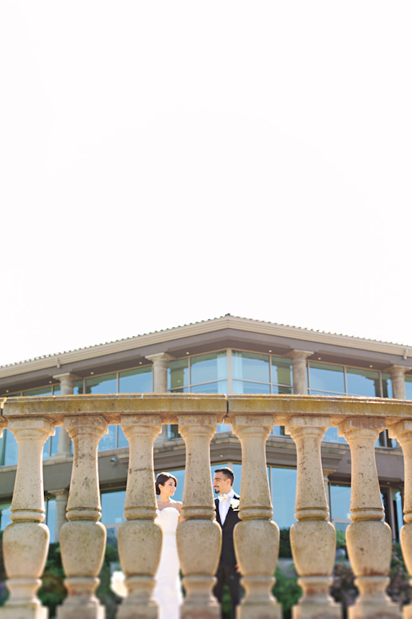 modern Persian wedding in San Jose, California, photo by Jinda Photography | via junebugweddings.com modern Persian wedding in San Jose, California, photo by Jinda Photography | via junebugweddings.com