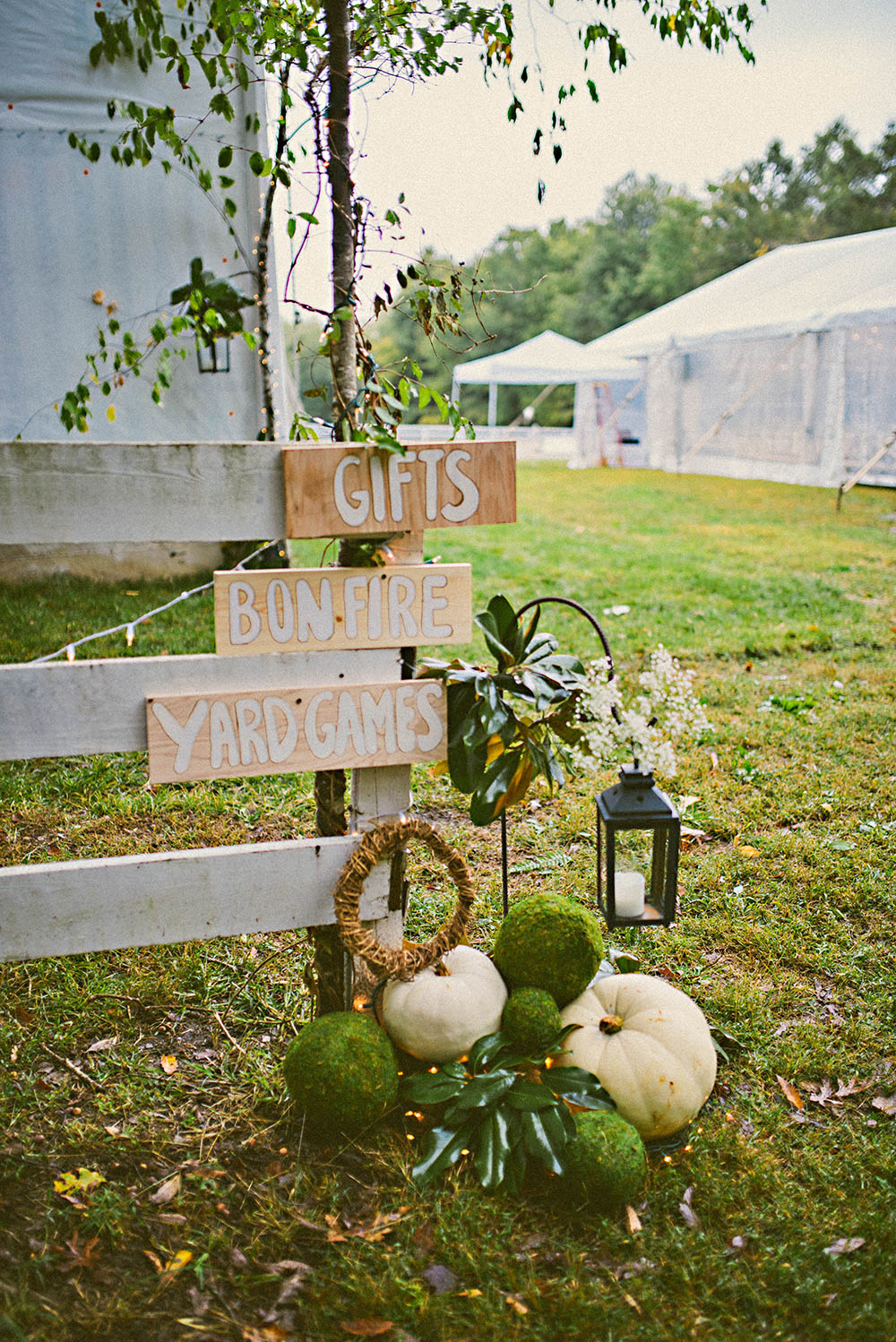 Natural-Modern-Backyard-Wedding-Virginia-Danielle-Real-Photography (28 of 34)