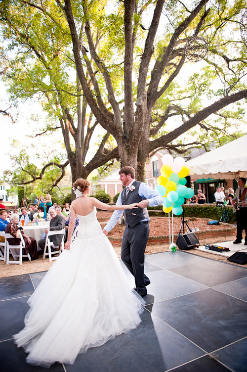 French country themed wedding at Pebble Hill Plantation in Georgia, photo by Elizabeth Davis Photography | junebugweddings.com French country themed wedding at Pebble Hill Plantation in Georgia, photo by Elizabeth Davis Photography | junebugweddings.com
