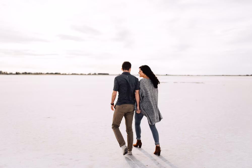 this-adorable-oklahoma-engagement-shows-off-the-states-unique-state-parks-4