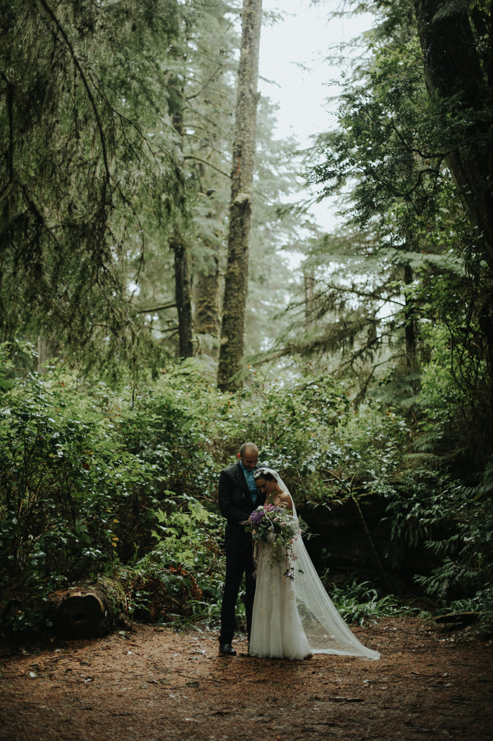 passionate-and-personal-tofino-beach-elopement-22