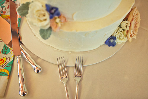 vintage inspired wedding at the Milwaukee County Historical Center, photo by Woodnote Photography via junebugweddings.com vintage inspired wedding at the Milwaukee County Historical Center, photo by Woodnote Photography via junebugweddings.com