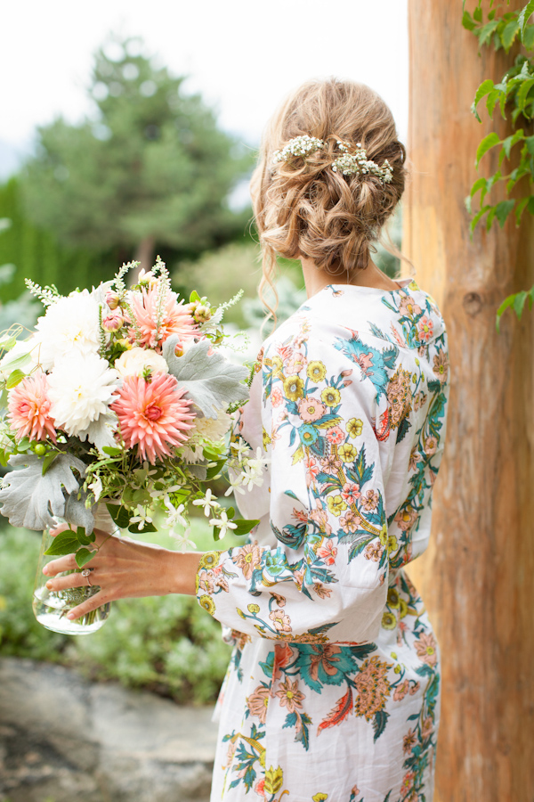 peach and cream rustic winery wedding in Naramata, BC with photos by Whitney Lane Photography | via junebugweddings.com peach and cream rustic winery wedding in Naramata, BC with photos by Whitney Lane Photography | via junebugweddings.com