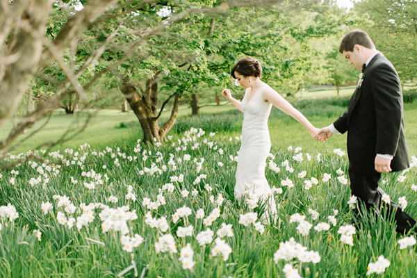 secret garden wedding in Baltimore, photo by L Hewitt Photography | via junebugweddings.com secret garden wedding in Baltimore, photo by L Hewitt Photography | via junebugweddings.com