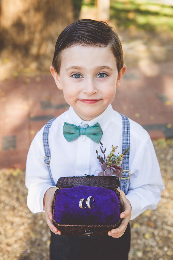 southwest bohemian wedding in Lubbock, Texas, photo by Geoff Duncan | via junebugweddings.com southwest bohemian wedding in Lubbock, Texas, photo by Geoff Duncan | via junebugweddings.com