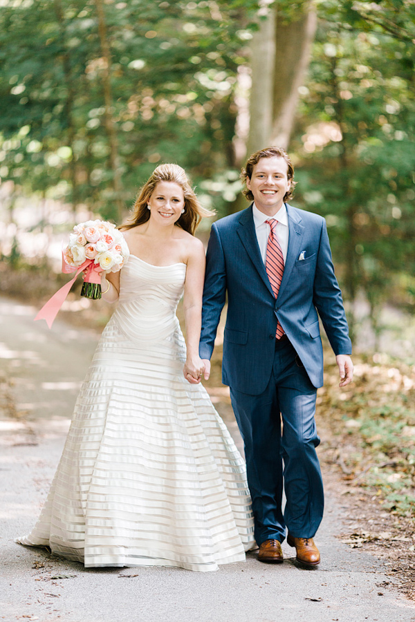 coral and navy nautical wedding on Lake Michigan, photo by Harrison Studio | via junebugweddings.com coral and navy nautical wedding on Lake Michigan, photo by Harrison Studio | via junebugweddings.com