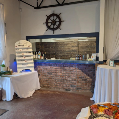 Deluxe Bartending Service photo