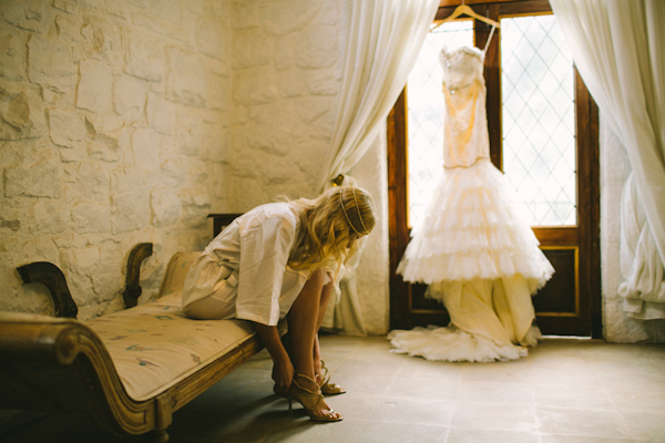 gold and cream wedding in Johannesburg, South Africa, photo by Adam Alex | via junebugweddings.com gold and cream wedding in Johannesburg, South Africa, photo by Adam Alex | via junebugweddings.com