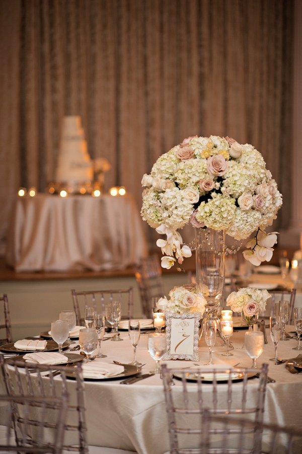 glamorous bridal party style, photo by Kristen Weaver Photography | via junebugweddings.com glamorous bridal party style, photo by Kristen Weaver Photography | via junebugweddings.com