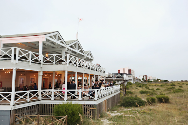 North Carolina wedding at The Carolina Yacht Club, photo by Whitebox Photo | via junebugweddings.com North Carolina wedding at The Carolina Yacht Club, photo by Whitebox Photo | via junebugweddings.com