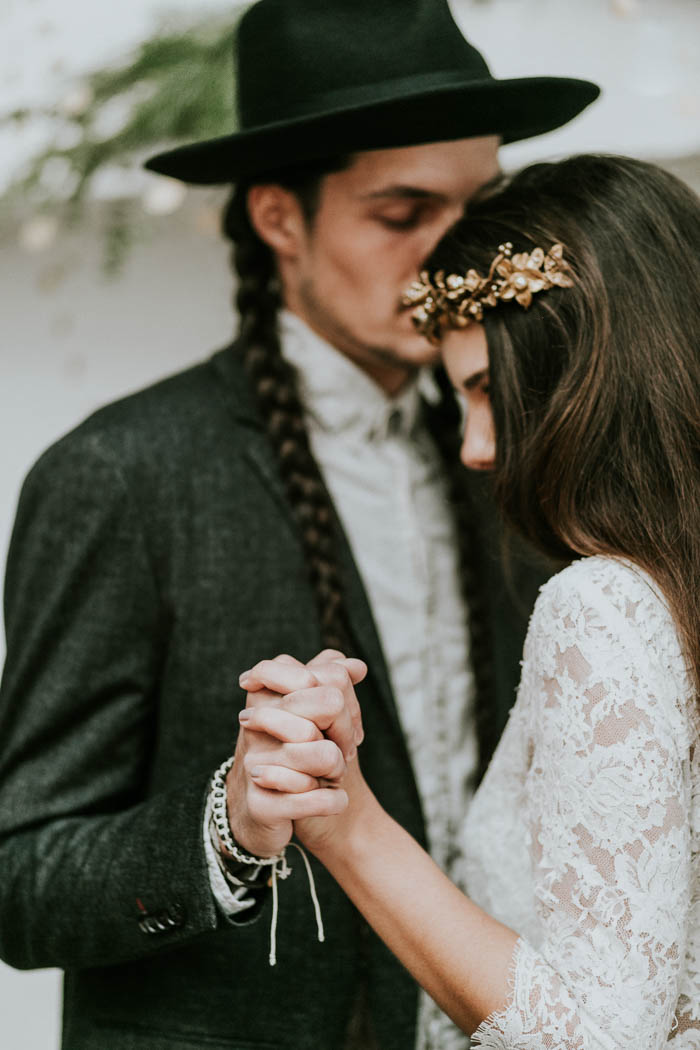 intimate-edgy-winter-wedding-inspiration-kathrin-krok-fotografie-45