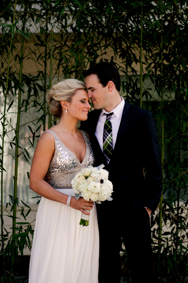 glittery gold bridal style, photo by Stark Photography | via junebugweddings.com glittery gold bridal style, photo by Stark Photography | via junebugweddings.com