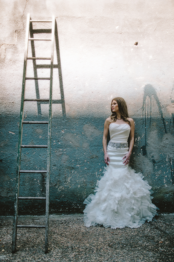 Urban Boho Inspiration Photo Shoot, Photo by Joseph West | via junebugweddings.com Urban Boho Inspiration Photo Shoot, Photo by Joseph West | via junebugweddings.com