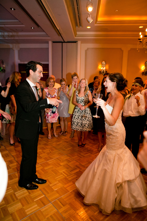 grey and coral wedding at Paradise Valley Country Club in Arizona with Photos by Jennifer Bowen Photography | via junebugweddings.com grey and coral wedding at Paradise Valley Country Club in Arizona with Photos by Jennifer Bowen Photography | via junebugweddings.com