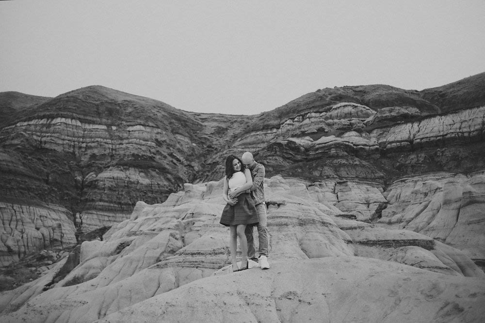 Striking-Red-Deer-River-Engagement-Session (7 of 24)