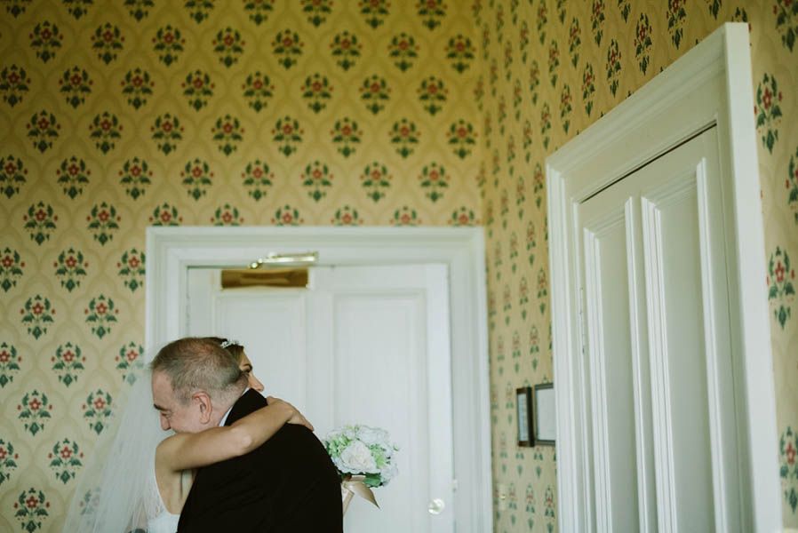 Intimate-Scottish-Wedding-at-Glenapp-Castle-tub-of-jelly-3